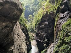 -龙水峡地缝景区