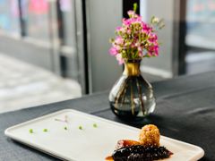 葱烧海参配乌米菌-鲁采LU STYLE(新天地店)