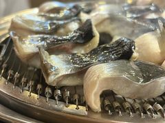 -围炉肉舍•炭烤活鳗•丹东海鲜烤肉(步行街店)