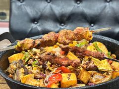 馕坑烤肉-老钟家烤羊排·敦伊阁清真餐厅胡羊焖饼