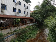 -竹庄餐馆·26年店(南昆山景区店)
