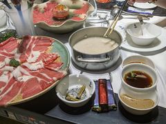 -红鼎豆捞·非遗鲍皇汤火锅(宝丰路店)