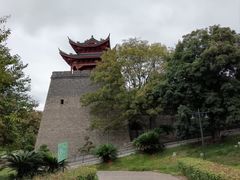 -巴陵广场