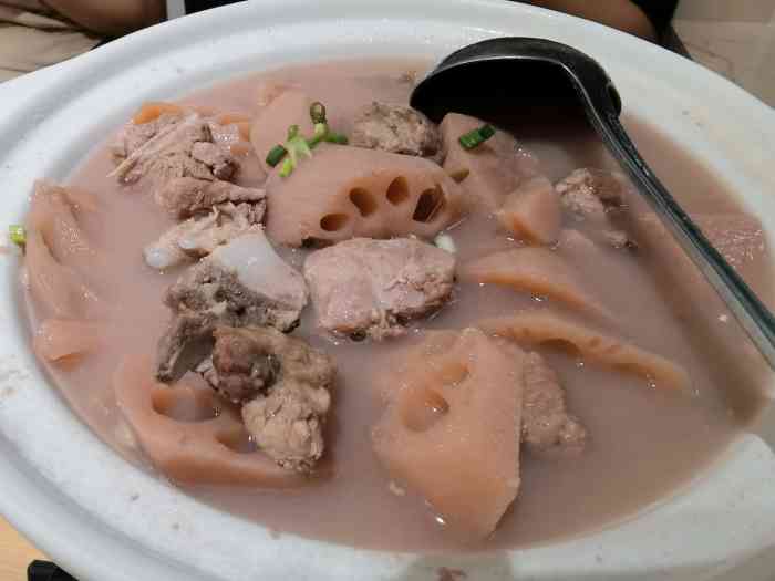 襄阳驻京办·隆中宾馆餐厅-"哥们选了一个很小众的店,我们去了,真的很