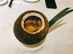 炖椰子鸡-山泉公馆酒家(广州东站店)