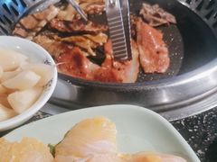 -釜御山海鲜烤肉火锅自助(新城市中心店)