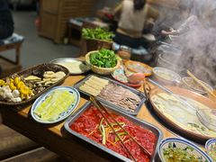 -洱火云南酸菜牛肉火锅(石景山当代商城店)