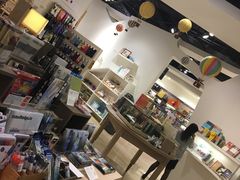 -诚品(信义店)