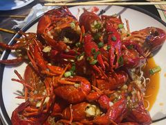 -老街烧烤大排档·地道湖北菜·龙虾馆(汉口火车站店)