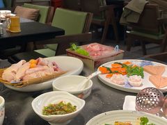 -得意咚瓜·顺德鱼生·冬瓜火锅(深圳首店)