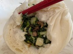 -白玉兰食品甜凤店(合生汇店)