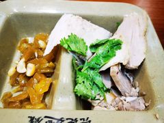 -亮亮面馆(经六路店)