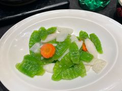 -艳阳天民俗村(公园路店)