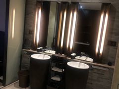 -深圳隐秀山居酒店