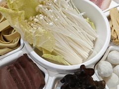-鸡遇虾煲干锅火锅(小寨金莎店)