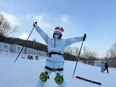 -亚布力新体委滑雪场