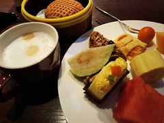 -深圳龙华大浪商业中心亚朵X酒店