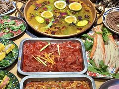 -洱火云南酸菜牛肉火锅(石景山当代商城店)