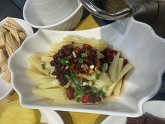 -四季喧黔味豆米火锅(万达广场店)