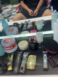 点击看大图 -可大男士理发馆