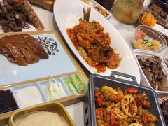 -荷塘秋月·本帮江浙菜(国权路店)