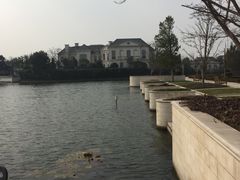 -上海玫瑰园度假酒店