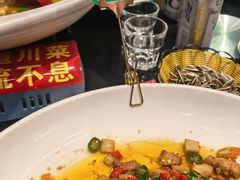 -川流不息·地道川菜·小龙虾(新松江路店)