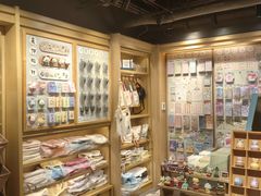 -猫的天空之城概念书店(苏州诚品店)