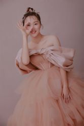 点击看大图 -挪娅婚纱摄影皇家会所