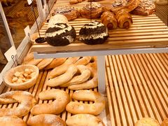 -焙丽拾光(麦凯乐直营店)