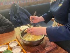-良米山·云南野生菌过桥米线(上海首店)