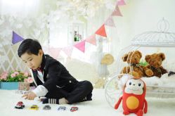 Candy&nbsp;Baby&nbsp;Studio-邦叔叔.亲子全家福毕业照跟拍摄影(嘉定店)