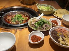 -大众跷脚牛肉馆·非遗传承单位(峨眉山店)