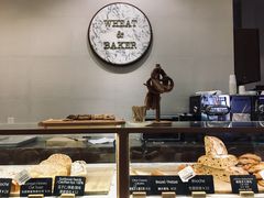 面包甜点陈列柜-WHEAT&BAKER-麥(凯德来福士店)