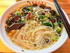 -文山荷鲜居(翠湖店)