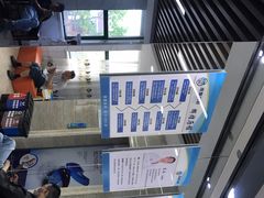 -茂菊口腔连锁(浦东南路店)