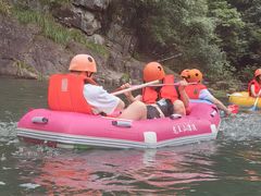 -安吉龙王山峡谷漂流