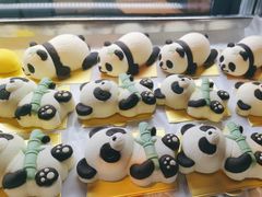 -雍容荟帝王蟹活龙虾展台自助(IFS黑金店)