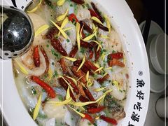 -江渔儿酸菜鱼·拔草餐厅(虎门君乐汇店)
