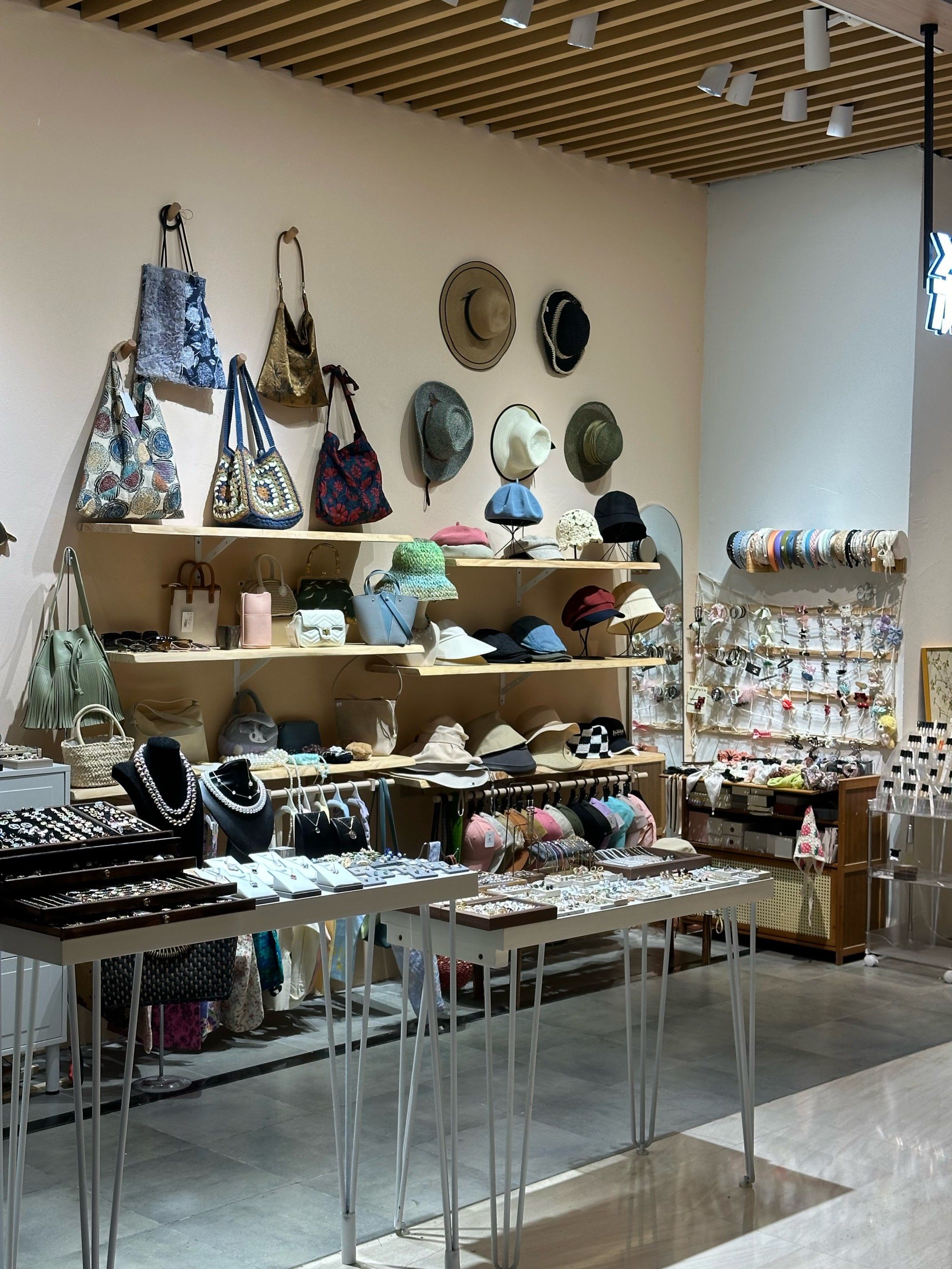 逛一逛杂货饰品店