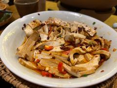 -吃饭皇帝大土家民族菜(正大广场店)