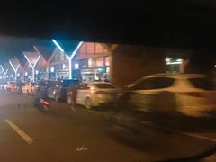 -沈家门海鲜夜排档(东港店)