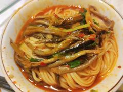 -乐山第一家临江鳝丝(茶坊路店)