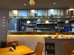 -POKEE VIA&Brunch·维娅(重庆来福士店)