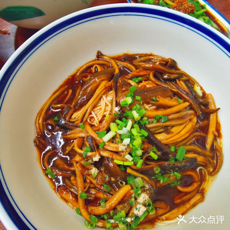 魔都探店｜毒🐍面馆🍜