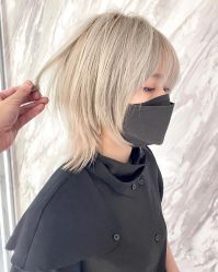 -曼都发型