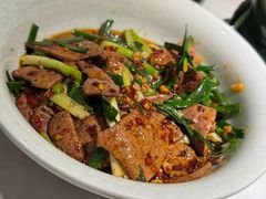 -费大厨辣椒炒肉(高铁吾悦广场店)