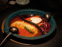 番茄锅拼鸳鸯锅-吼堂老火锅(太古里总店)