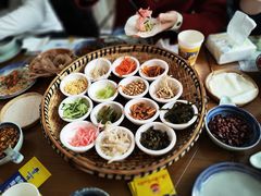 -包整·丝娃娃(一览甲秀楼风景店)