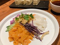 娜帕里勇-天山集市(和家乐广场店)